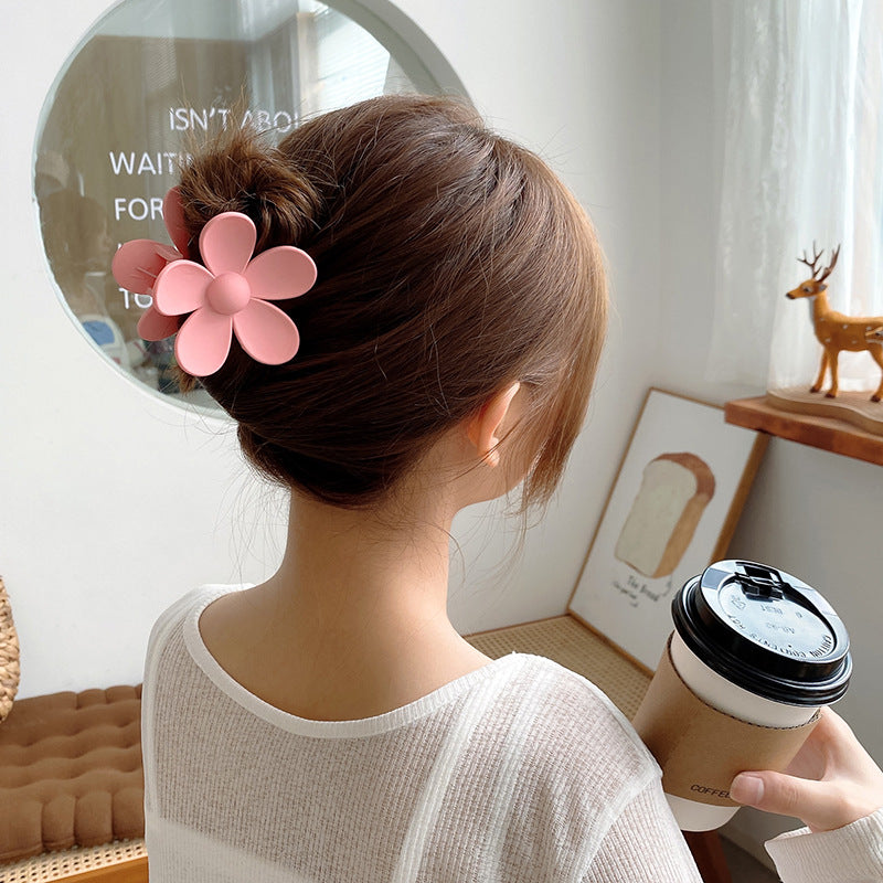 Korean Flower Hair Claw Clip for Women, Cute Floral Shark Clip, Strong Hold Updo Hair Clamp, Bath Hair Clip, Sweet Fashion Hair Accessory